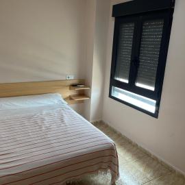 Hostal Restaurant El Poligono, hótel í Valencia