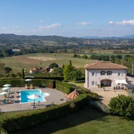 VILLA IL MAGNIFICO 10, Emma Villas, hotel a Reggello
