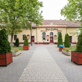 Fényes Vendéglő és Panzió, hótel í Csanádpalota
