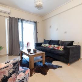 Koropi 3 bedroom Luxurious Apartment 5 pers- Angel House, viešbutis mieste Koropíon