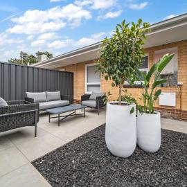 Two Tea House - Contemporary Courtyard Comfort, hotel sa Keswick