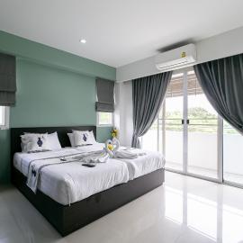 Ruan Plaisoi Apartment, hotel di Bangkok
