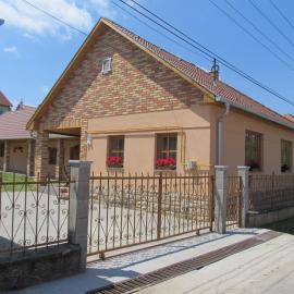Tavi Fészek Vendégház, hotel a Bánk