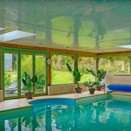 Les Pierres Bleues: Saint-Coulitz şehrinde bir otel