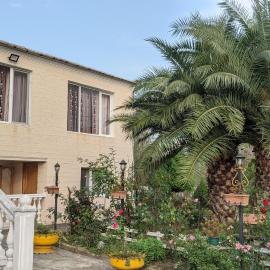 House - Kutaisi International Airport 15 Minutes- Quiet cozy house with parking, Hotel in Samtredia