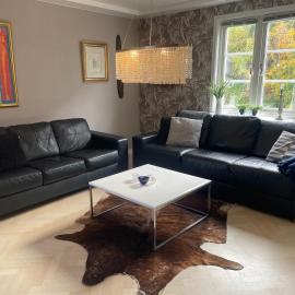 Lyxig Villalägenhet i centrala Uddevalla - Spabad, hotel a Uddevalla