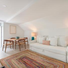 Renovated House Near Beaches, By TimeCooler