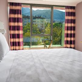 TOK EPİK HOTEL, хотел в Бурса