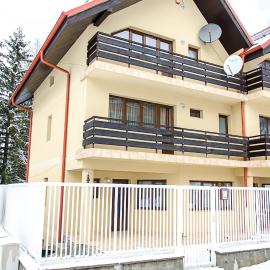 Holiday Vila Predeal, hotel u gradu Predeal
