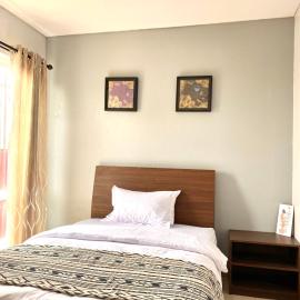 Behomy Corner Eight Lippo Karawaci: Tangerang şehrinde bir otel