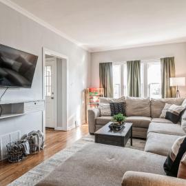 Viesnīca Pearly Gates l 3 Bed l Sleeps 5 l w 2-Car Garage pilsētā Forest Park