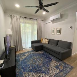Homestay Hana Senawang, hotel in Seremban