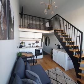 Loft Style Studio Apartment- Free Parking- Free Gym- Keyless Access, hotel v destinaci Tartu