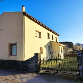 Apartamentos La Portilla de El Tejo, hotel a El Tejo
