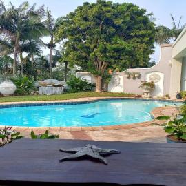 Villa Roc Guesthouse - Pet Friendly, hotel i Ballito