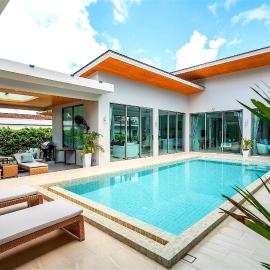 Villa Mimosa 3, Luxury 4Bedroom Private Pool-Rawai, hotel in Kata Beach