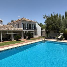 Casa Ciaurriz, hotel a Mairena del Aljarafe