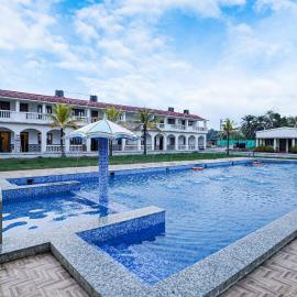 Silver Sand Eco Resort !! Beachfront !!, hotel sa Mandarmoni