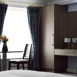 Slaney Suites, hotel u gradu Eniskorti