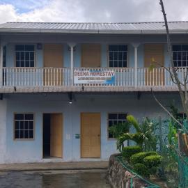 Deena Homestay