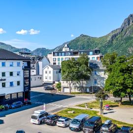 Fast Hotel Svolvær, hótel í Svolvær