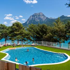 Glamping Hautes-Alpes, hotel u gradu 'Prunières'