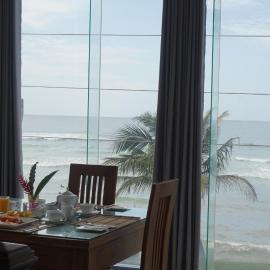 Surf View Resort, hotel in Ahangama
