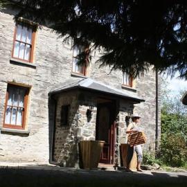 Old Stone Cottage, hotel a Llandysul