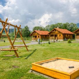 Drevenice TriMount: Liptovský Mikuláš şehrinde bir otel
