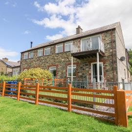 Coed y Glyn Bach Equestrian