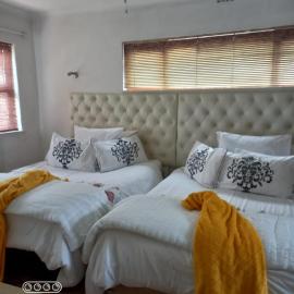 Turning Point Bed & Breakfast, hotel in Cape Town
