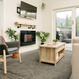 The Nest - Condo with Hot Tub & BBQ โรงแรมในเรเวลสโตก