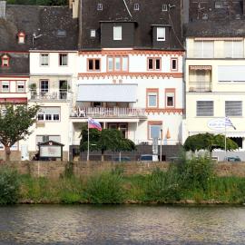 Mosel View Old Town Apartments, hotel in Zell an der Mosel