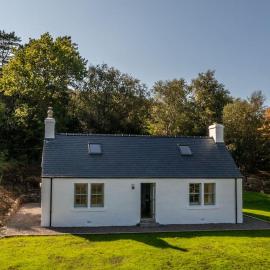 Isle of Skye luxury cottage near Portree, hotel in Kensaleyre
