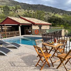 Casa Apartamento Rural U Penafrol, hotelli kohteessa Eljas