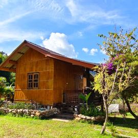 Rimna Banpark ริมนาบ้านพัก, hotel in Ban Sop Mae Klang