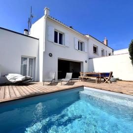 Superbe villa avec piscine à 10 min du centre