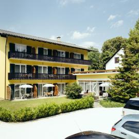 Pension Regia, hotel in Velden am Wörthersee