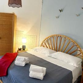 L' APPARTAMENTO sul MARE, Hotel in Agnone Bagni