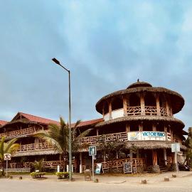 Victor Hugo Hotel, hotel Puerto Lópezben