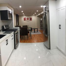 3 Spacious Bedroom Basement Apartment in Richmond Hill, hotel en Richmond Hill