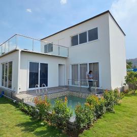 White Lotus Villa، فندق في بيون