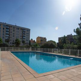 Apartment Les Jardins du Luxembourg-2 by Interhome