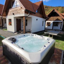 Mała Osada domki z jacuzzi przy gondoli, khách sạn ở Szczyrk