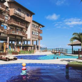 APARTAMENTO 05 - PÉ NA AREIA - BARRA BALI - AL, hotel in Barra de São Miguel