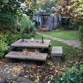 The Goods Wagon, private garden and stunning views, hotel a High Buston