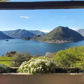 Villa Valeriana - vista esclusiva su Monte Isola - Lago d'Iseo, hotel din Sulzano