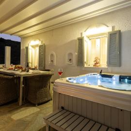 Panos Villa Asteras, hotel en Isterni
