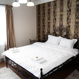 Central Parc Apartment 6 ! Self Check-in ! Free Parking ! WiFi