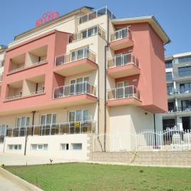 Hotel Ray